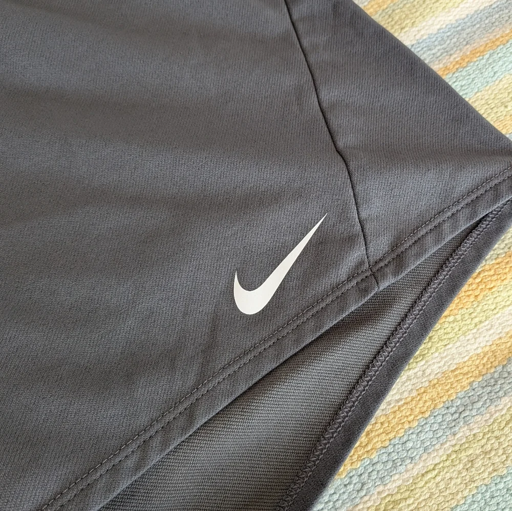 ⭐ Nike Dri-Fit Gray Athletic Shorts Medium